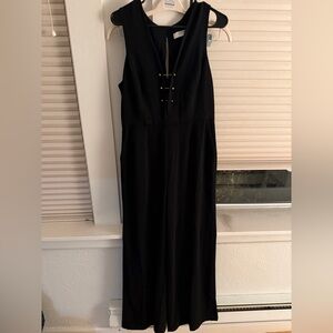 ASTR Black Sleeveless jumpsuit
